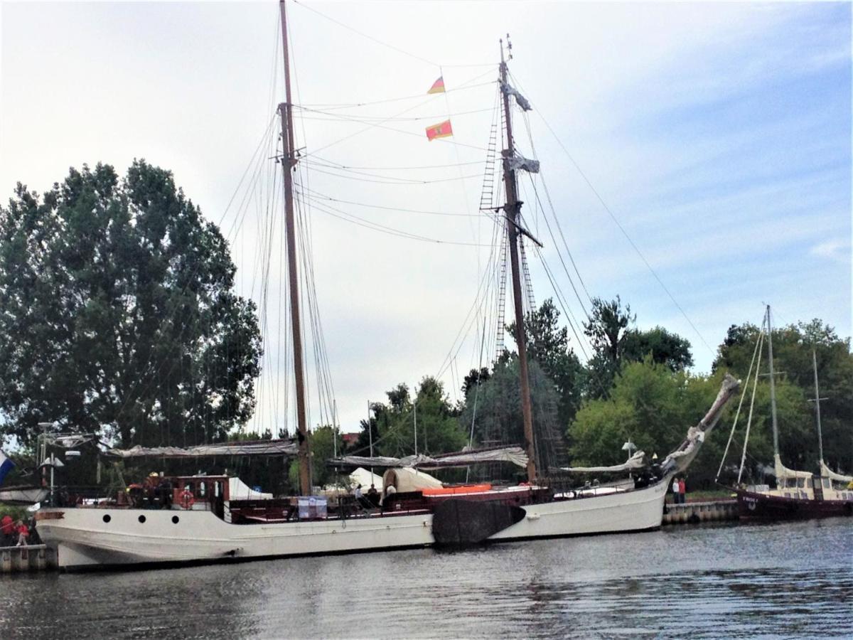 Fischerhaus Godewind 60 Qm Altwarp Exteriör bild
